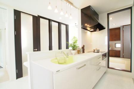 ������ư���֥ѥ쥹�����ȿ�ƻ�����